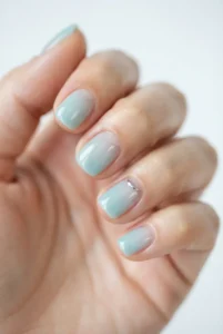 sheer-aqua-wash-chrome-accent-nails_converted