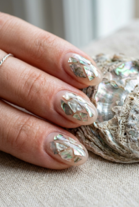 shell-inlay-gel-nail-art